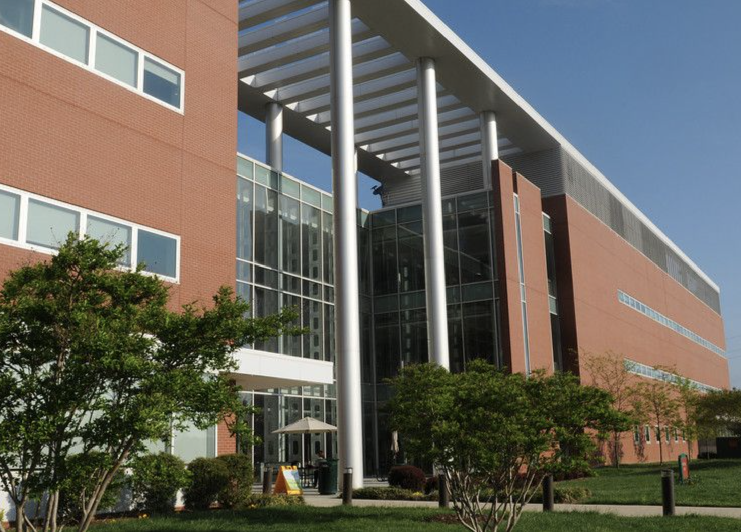 Center for Applied Proteomics and Molecular Medicine
